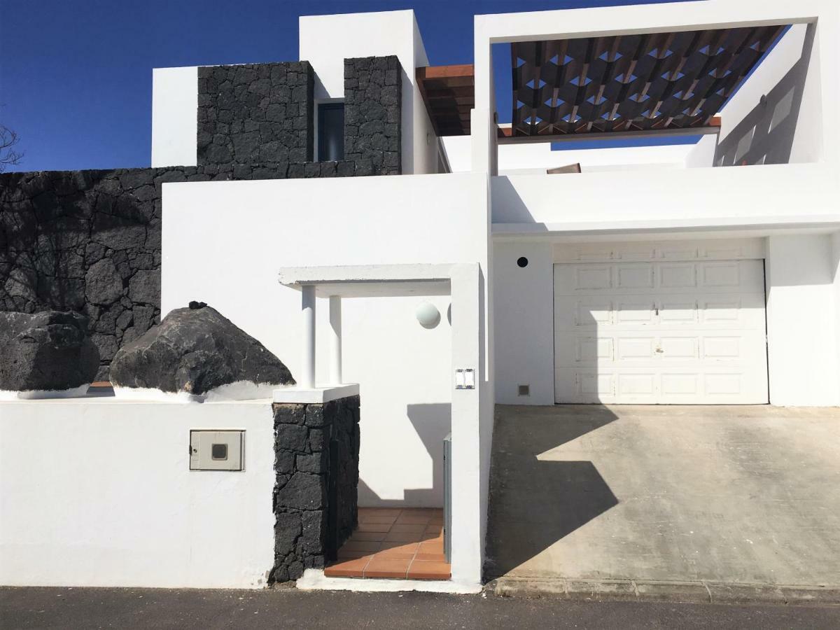 Villa Guajara By Villalia Playa Blanca  Exterior photo